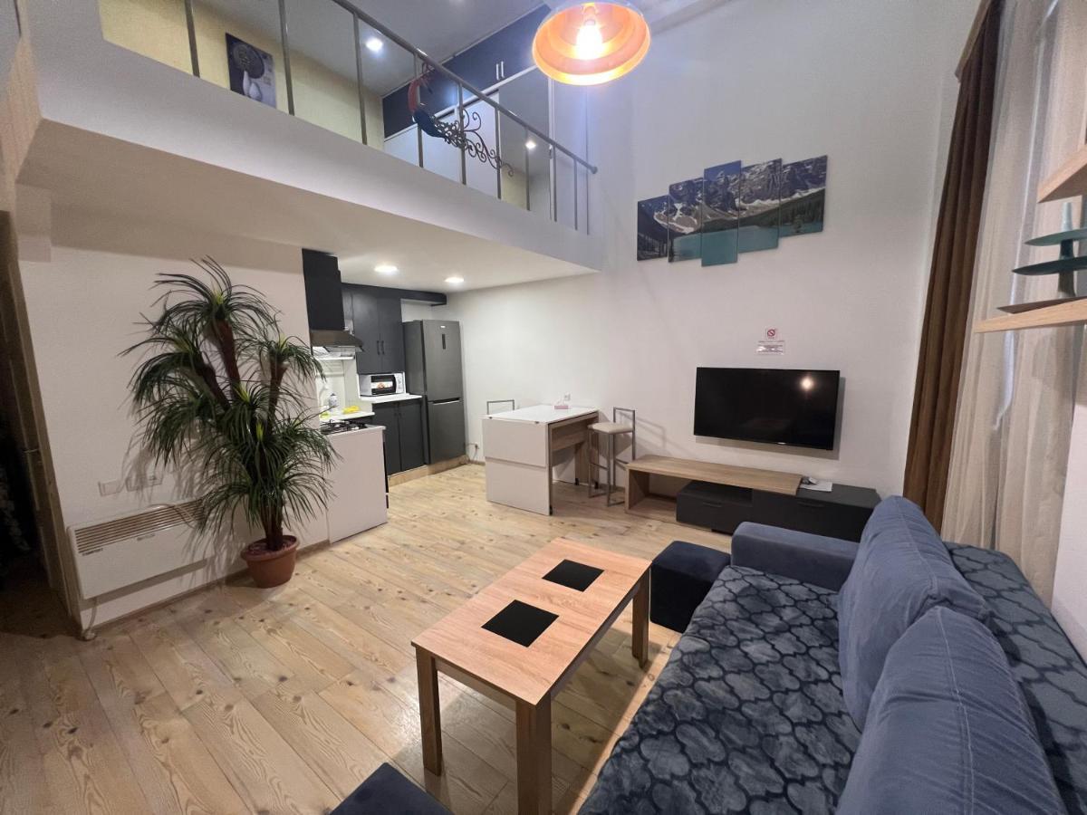 Dublex Apartment In Yerevan Komitas D1 المظهر الخارجي الصورة